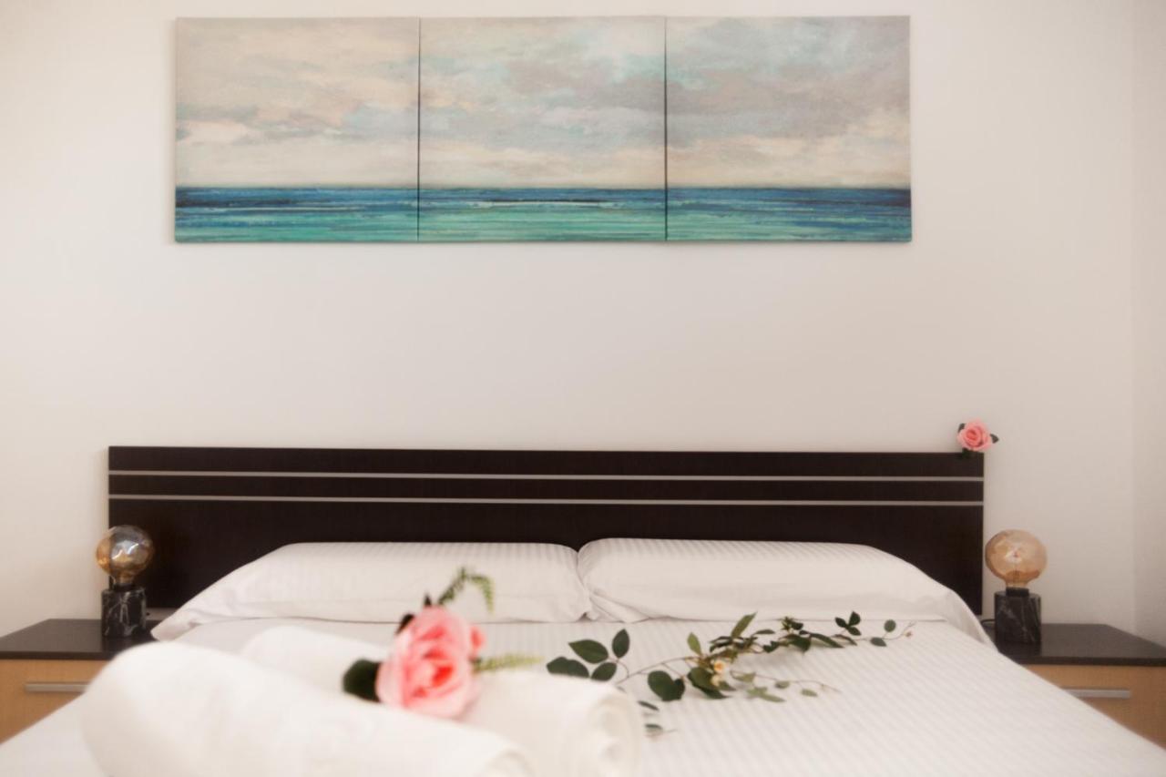 Apartamentos Thaisay Luz Del Mar II プエルト・デル・カルメン エクステリア 写真