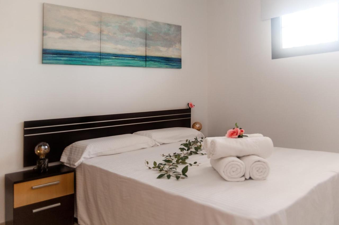 Apartamentos Thaisay Luz Del Mar II プエルト・デル・カルメン エクステリア 写真